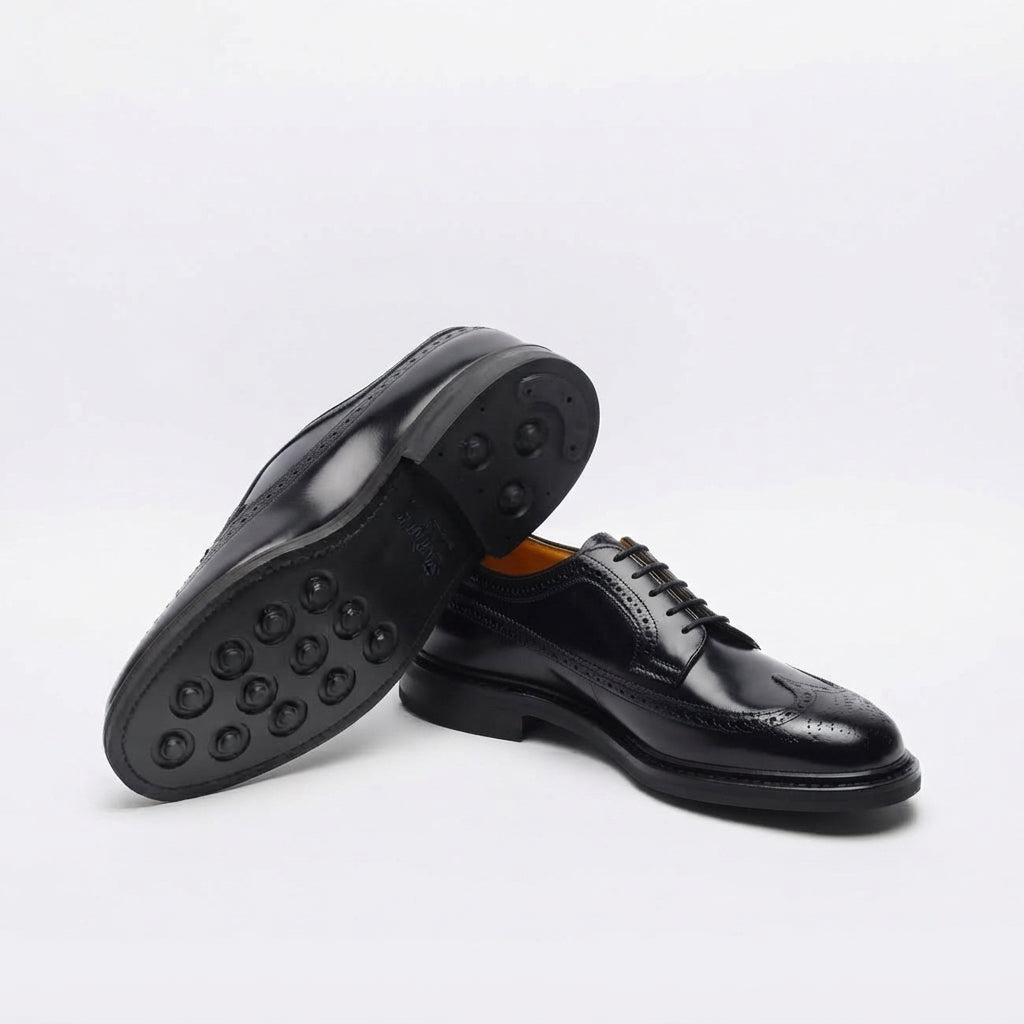 Stringata derby Berwick 4794 in pelle spazzolata nera