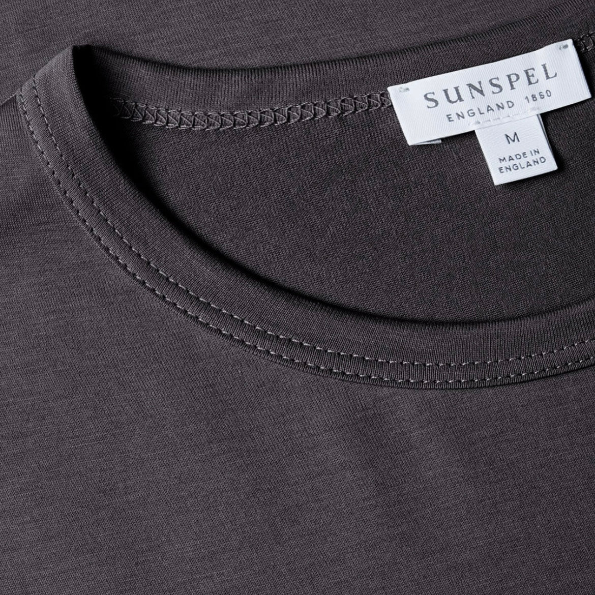T-shirt a maniche corte Sunspel Classic T‑shirt in cotone grigio scuro