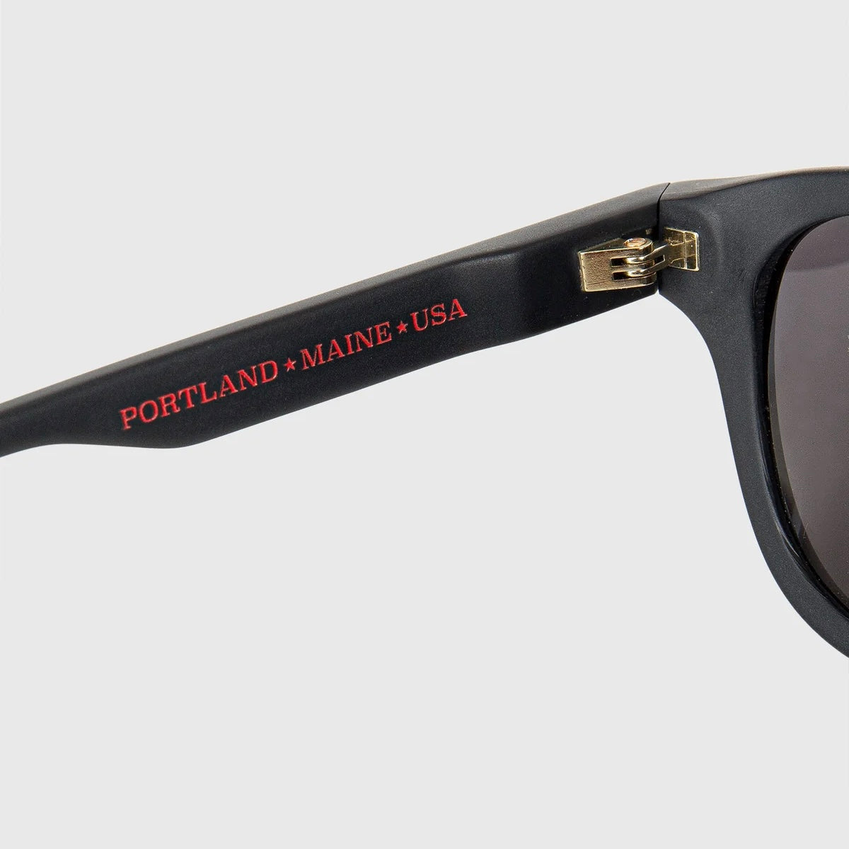 Sebago Dan sunglasses in black matte acetate