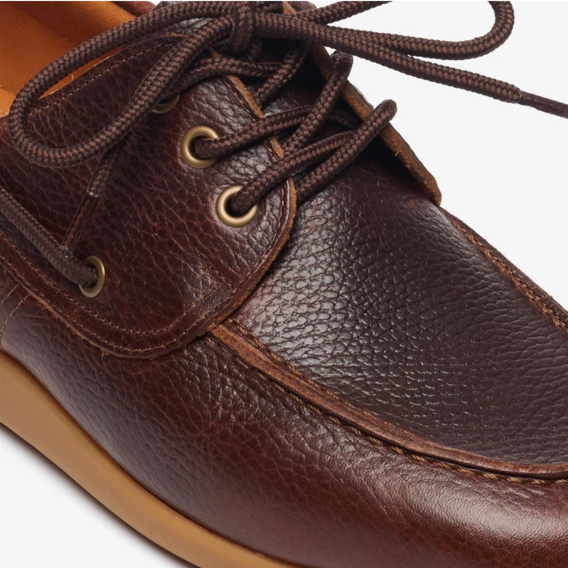 Stringata derby Sebago Gary Jobson in pelle martellata marrone