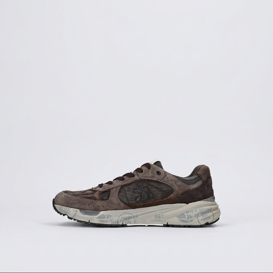Sneaker Premiata Mase25 in camoscio verde e tessuto marrone