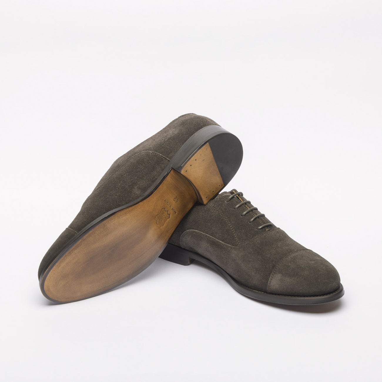 Stringata oxford Borghini 1956 in camoscio marrone