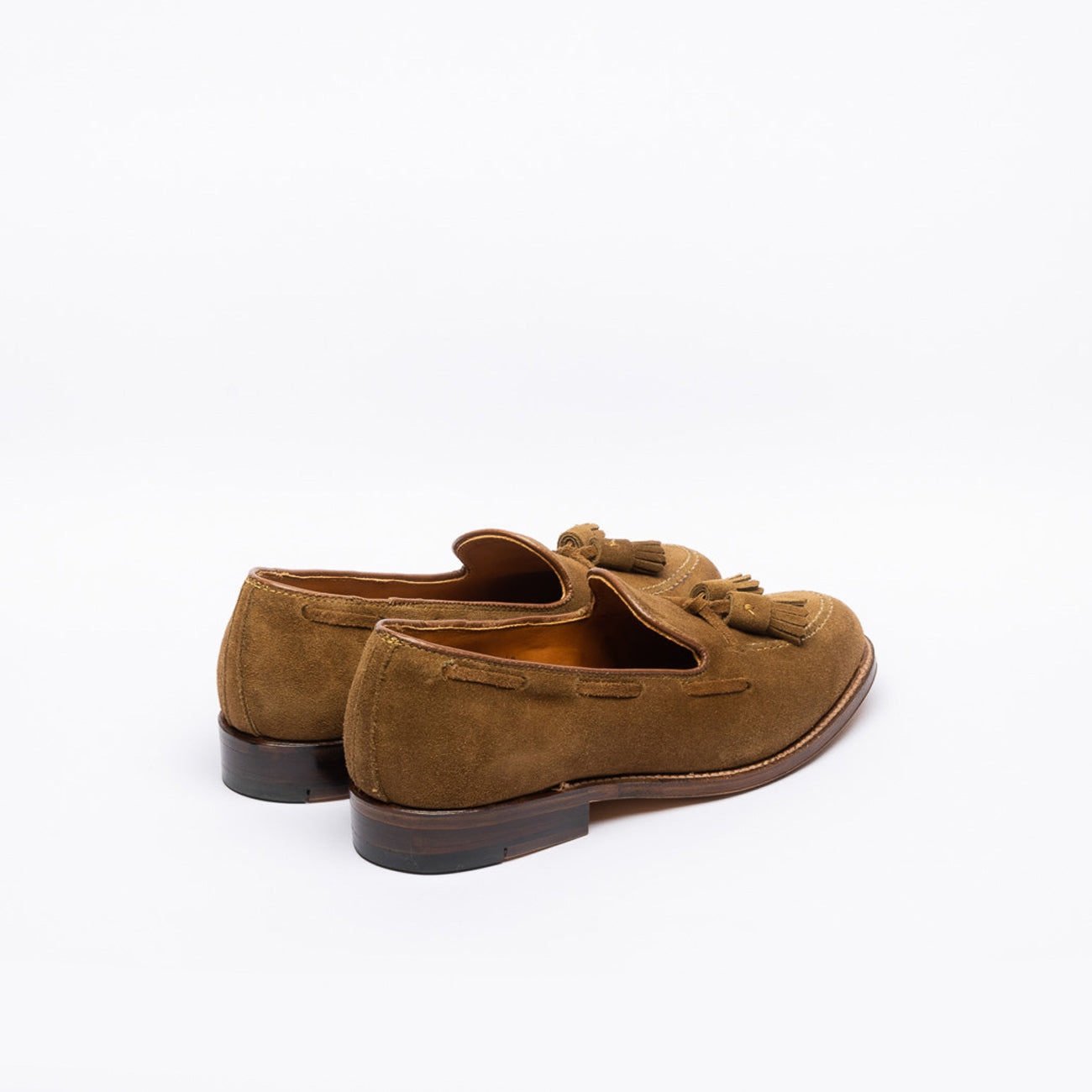 Mocassino con nappine Alden 3403 in camoscio beige