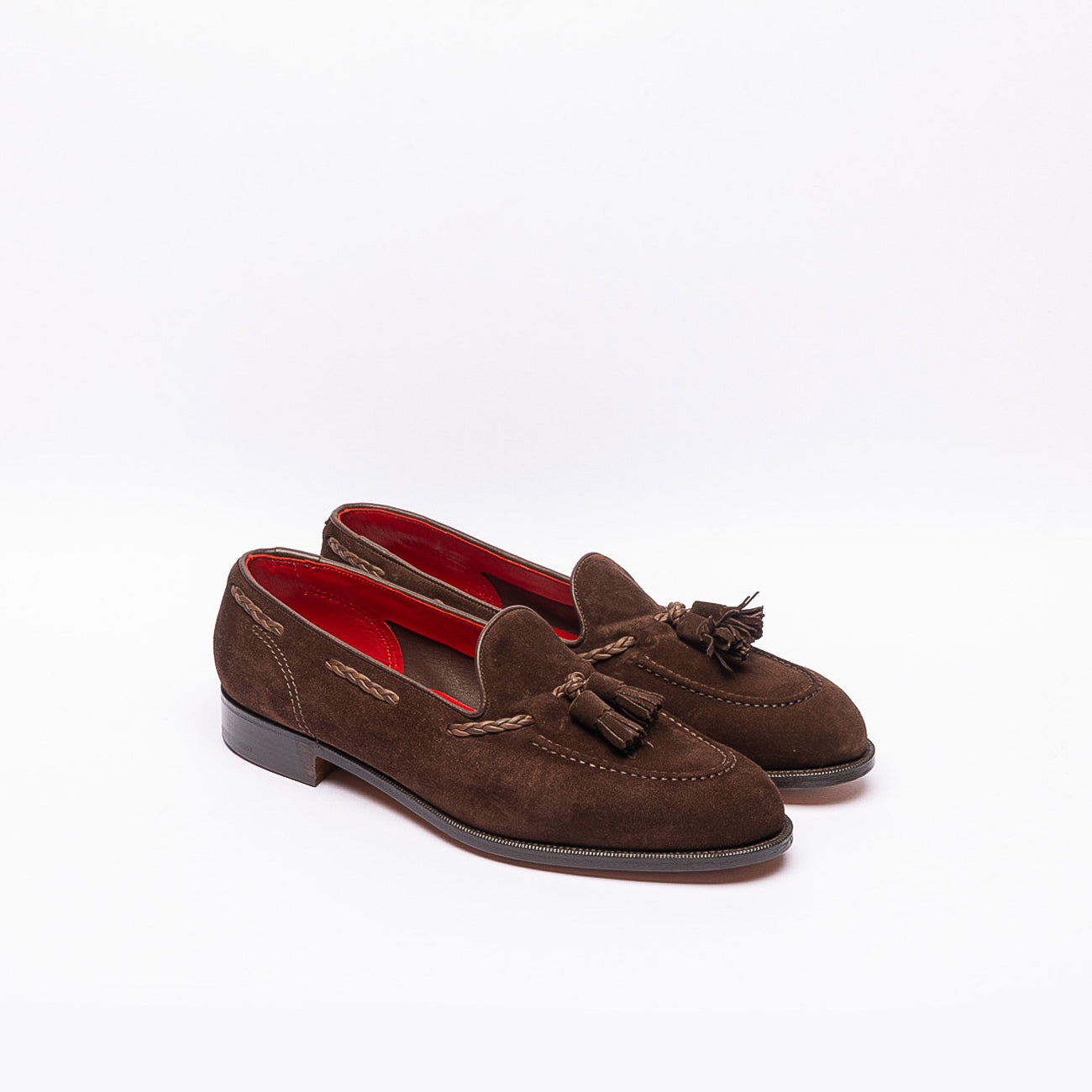 Mocassino con nappine Edward Green Belgravia in camoscio marrone (Mink Suede)