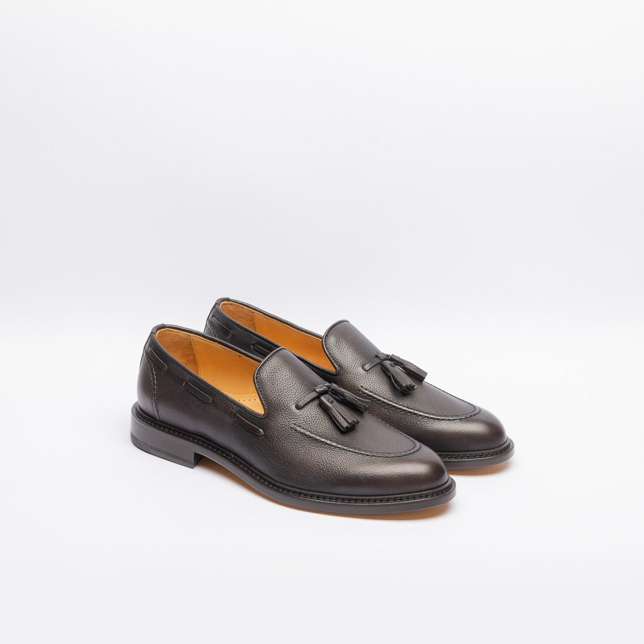 Mocassino con nappine Borghini 1500 in pelle martellata marrone