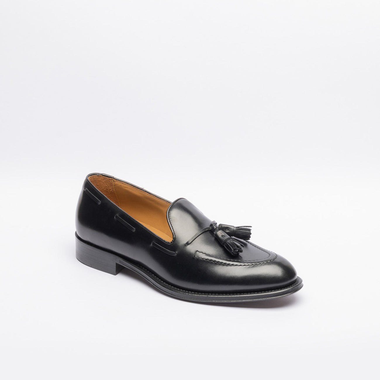 Mocassino con nappine Botti 556 in pelle nera