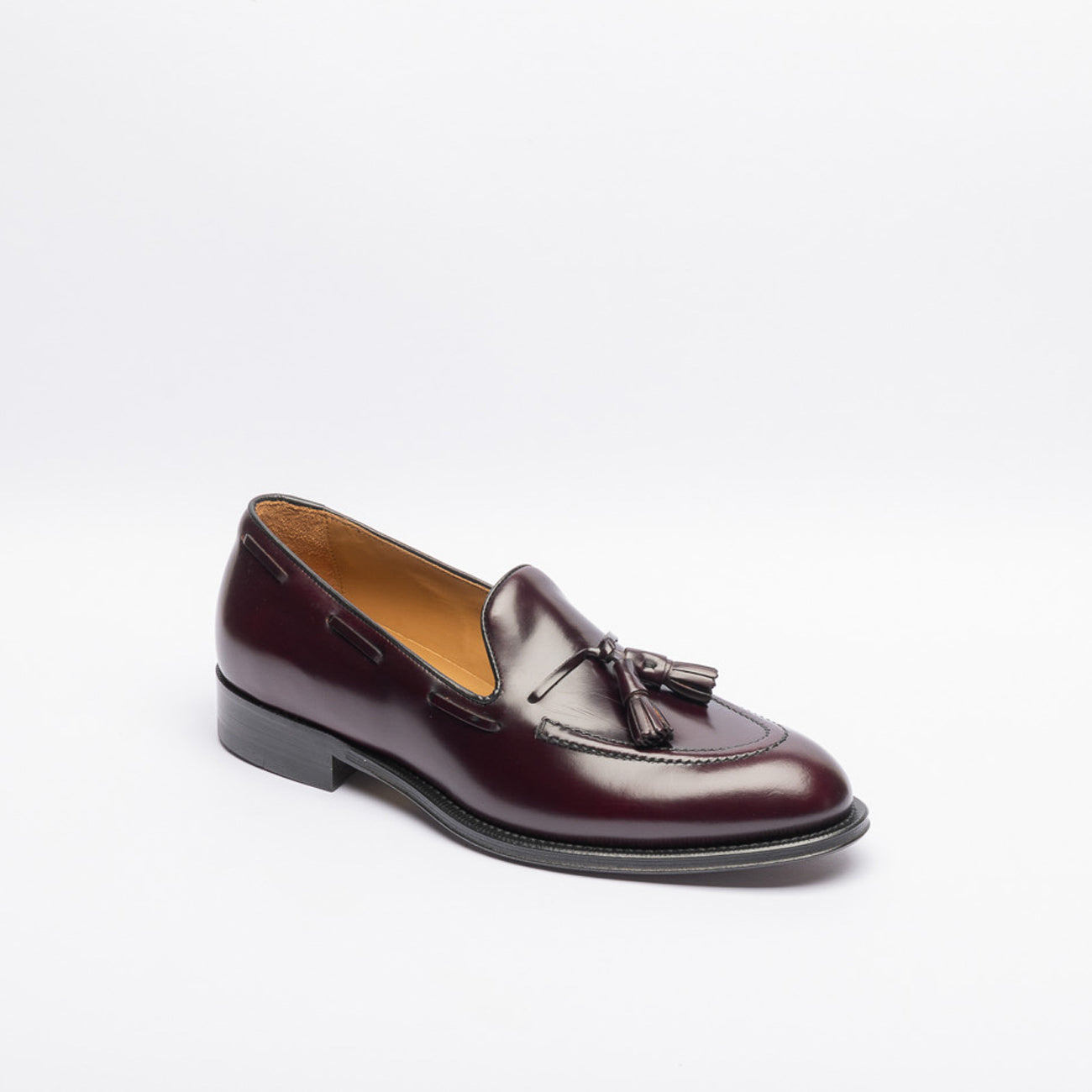 Botti 556 tasseled moccasin in burgundy leather