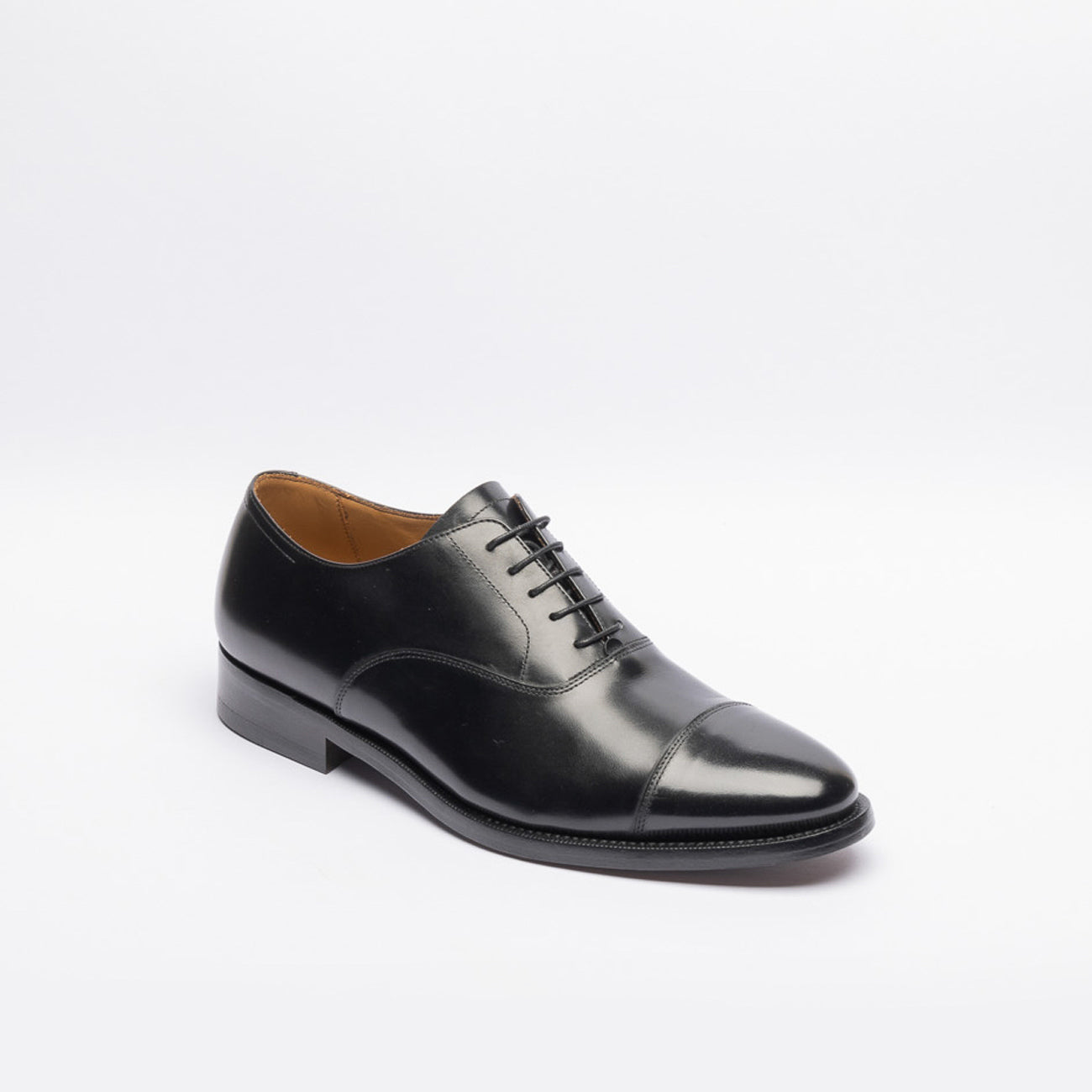 Botti 538 oxford lace-up in black leather