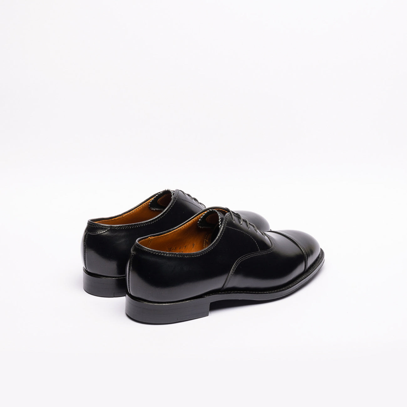 Alden 907 black leather oxford lace-up