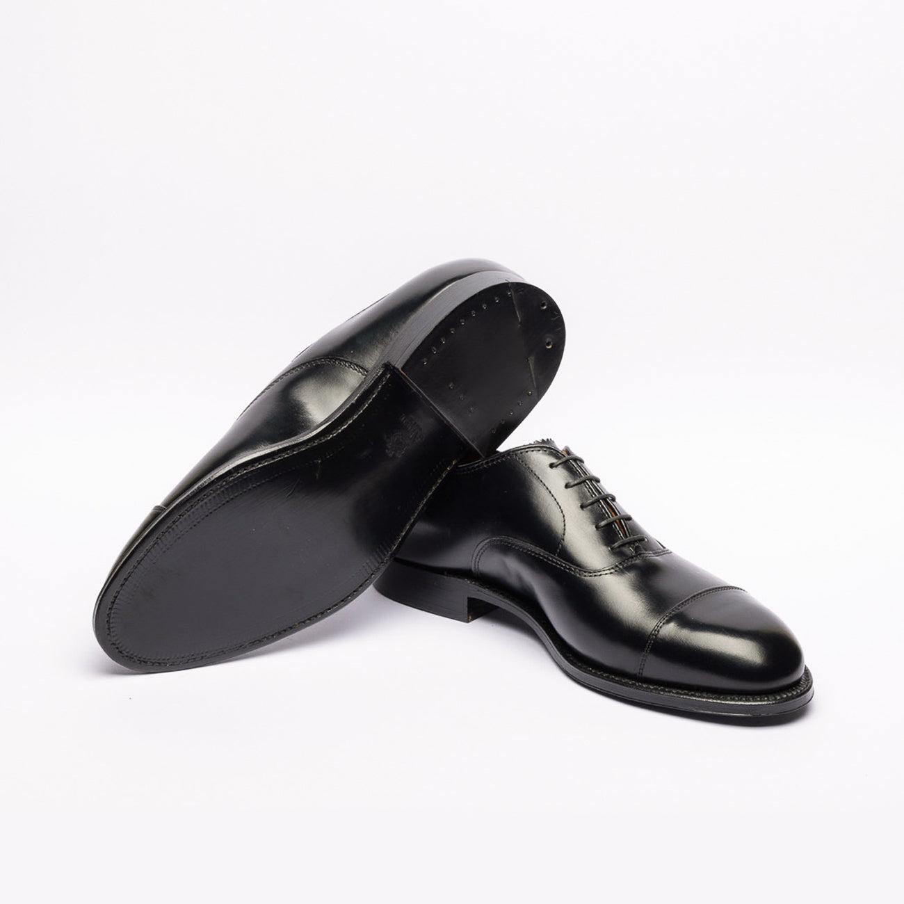 Alden 907 black leather oxford lace-up