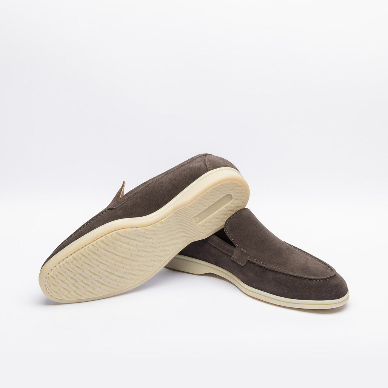 Mocassino slip-on Berwick 5543 in camoscio marrone