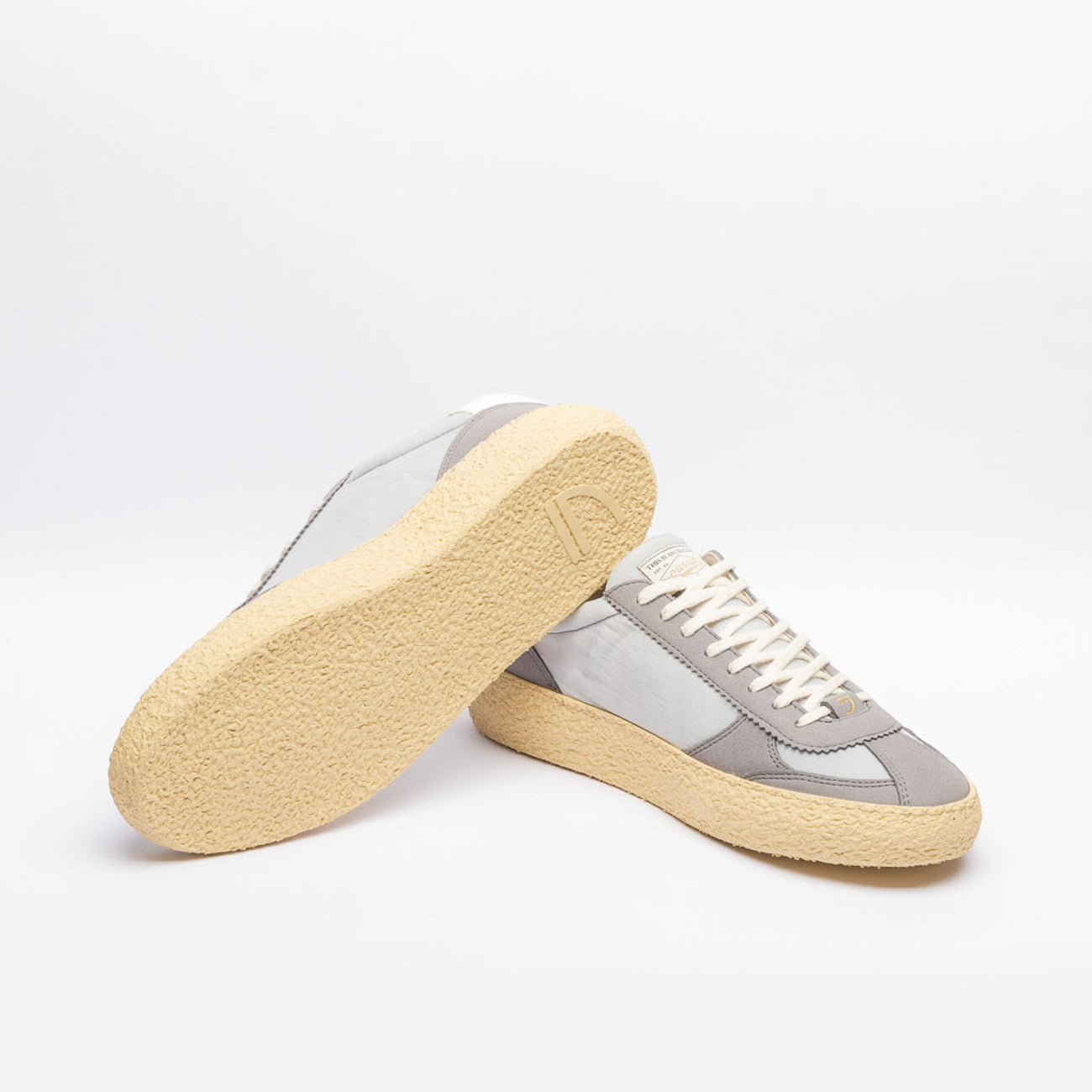 Sneaker eco-friendly Puraai Summer Sunshine in tessuto e camoscio grigio