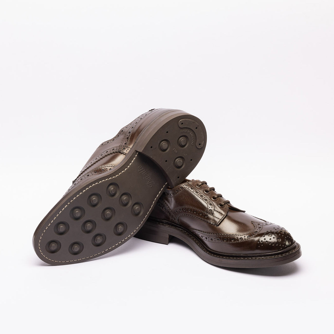 Stringata derby Tricker's Bourton in pelle marrone (Suola Dainite)