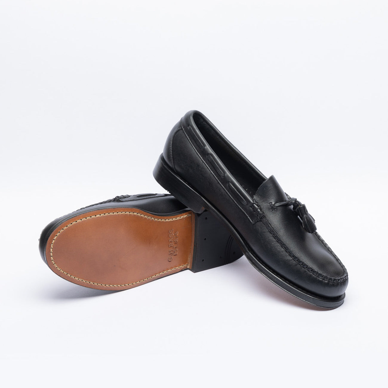 Mocassino con nappine G.H.Bass Weejuns Larkin in pelle nera
