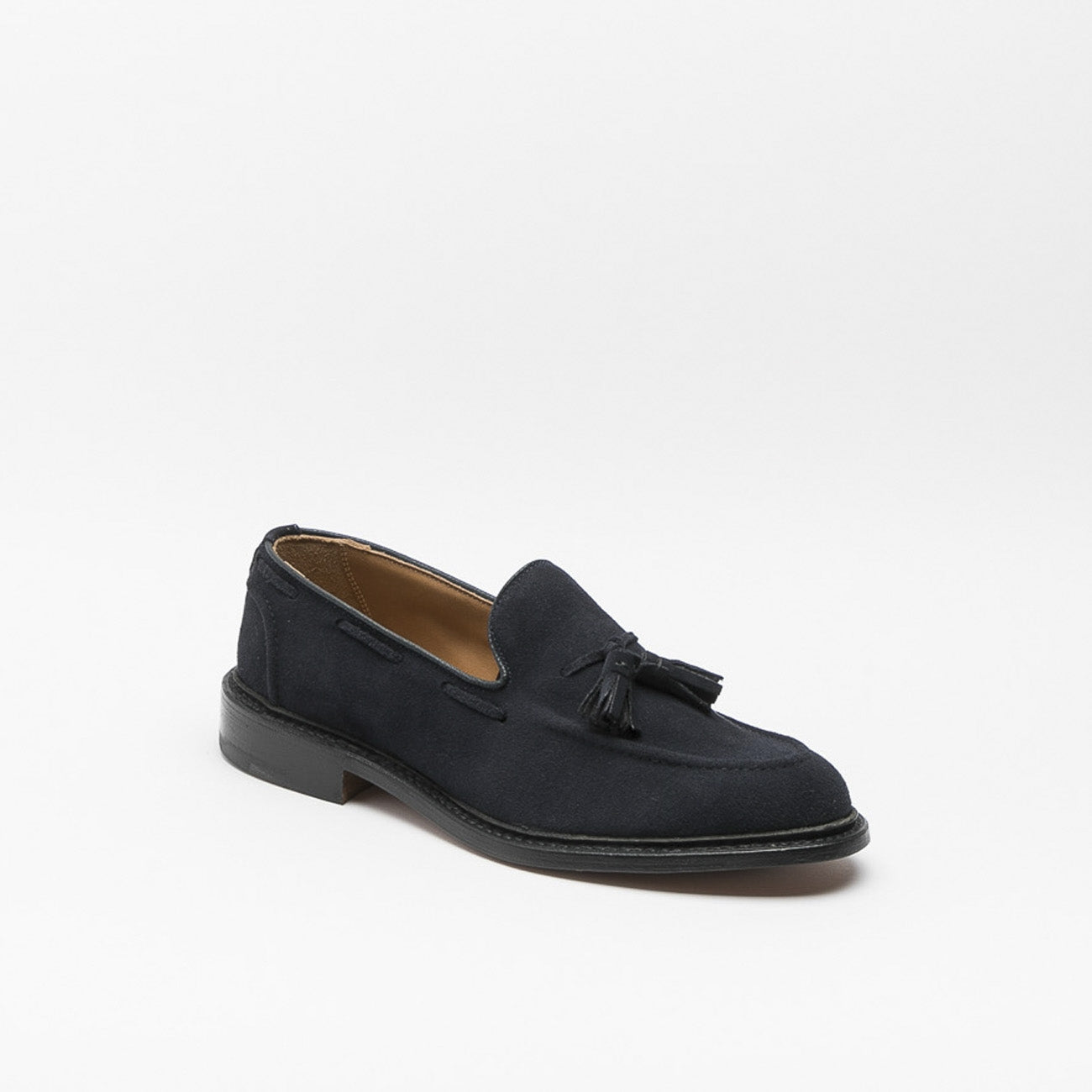 Mocassino Tricker's Elton in camoscio castorino blu con nappine