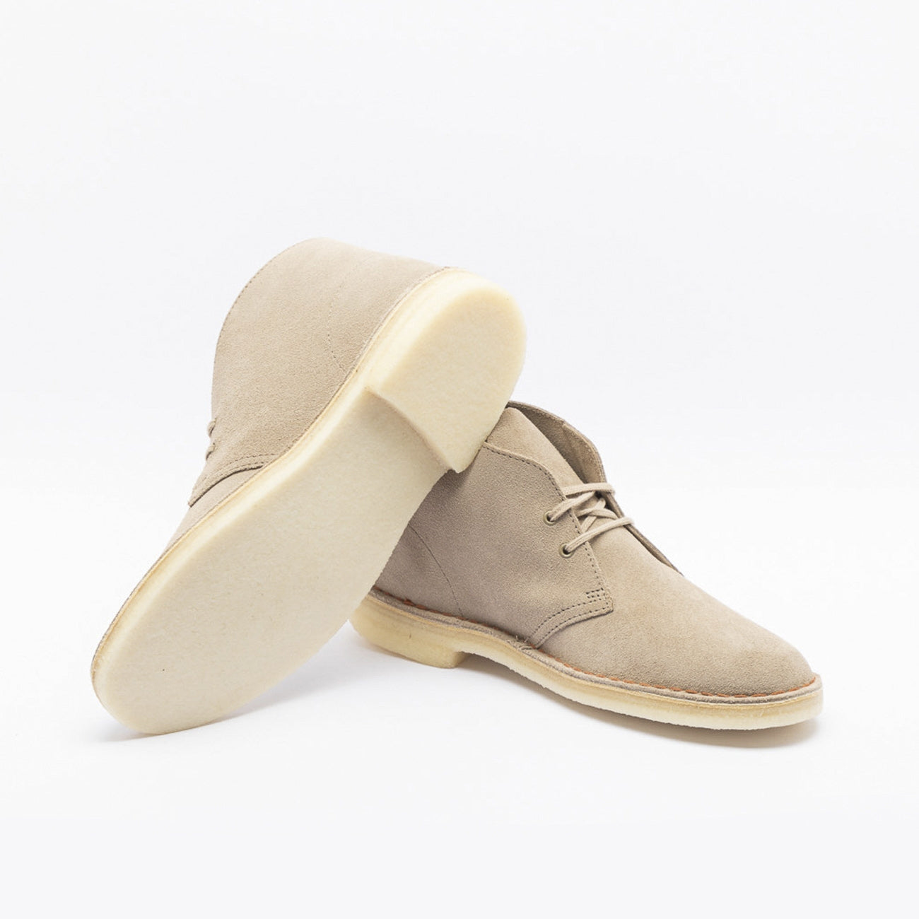 Polacco stringato Clarks Originals Desert Boot in camoscio sabbia