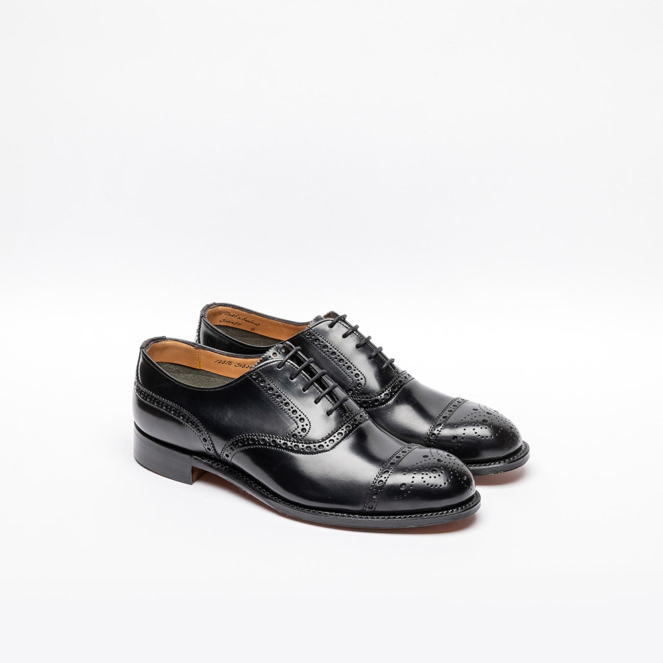 Stringata oxford Cheaney Sidney in pelle sfoderata nera