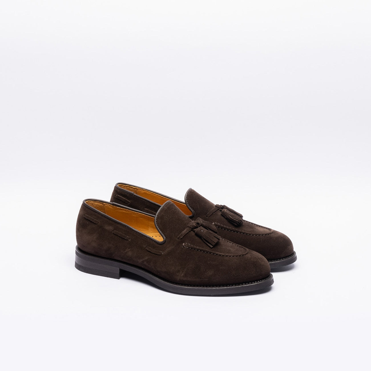 Mocassino Borghini 1003 in camoscio marrone con nappine