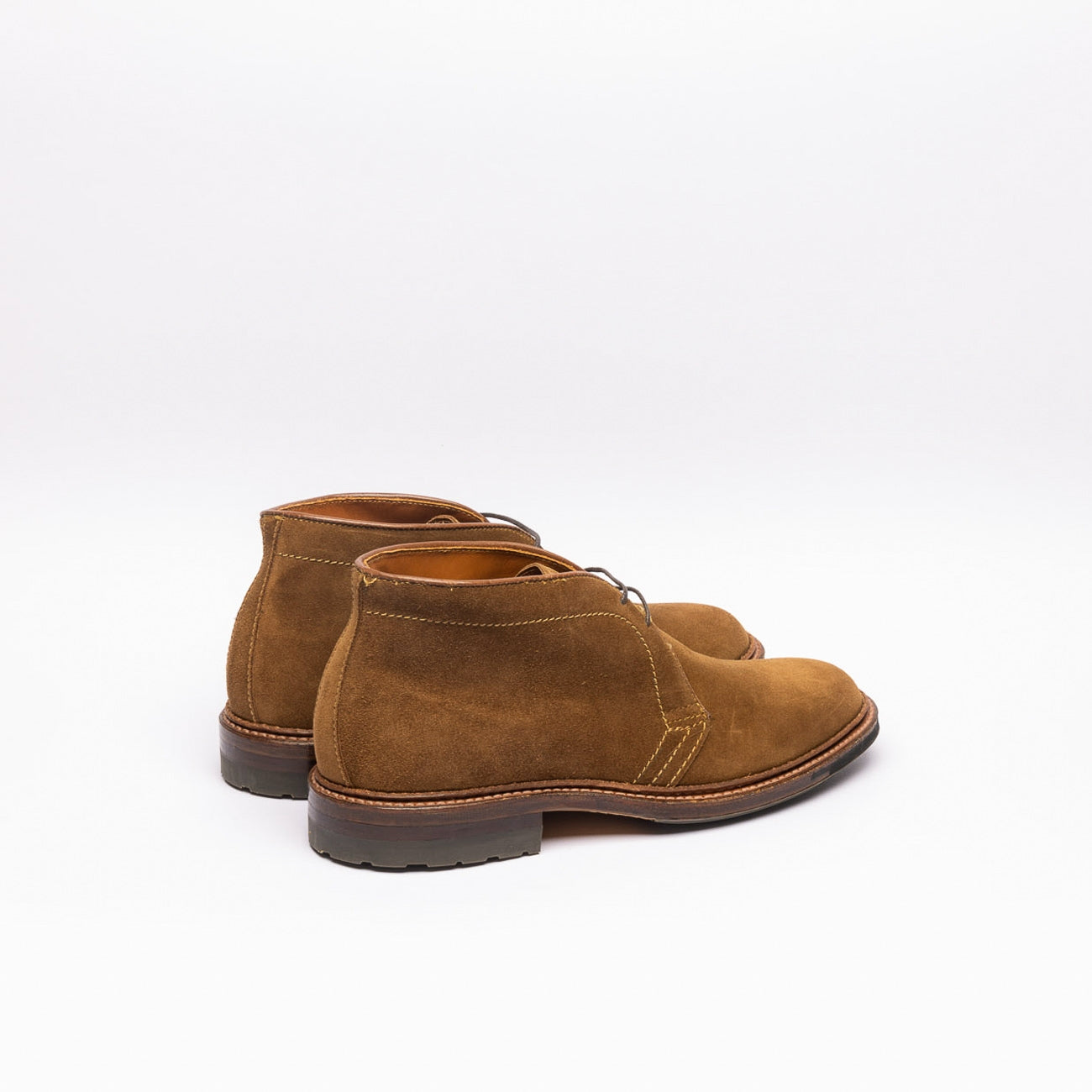 Alden M9701C chukka boot in tobacco suede