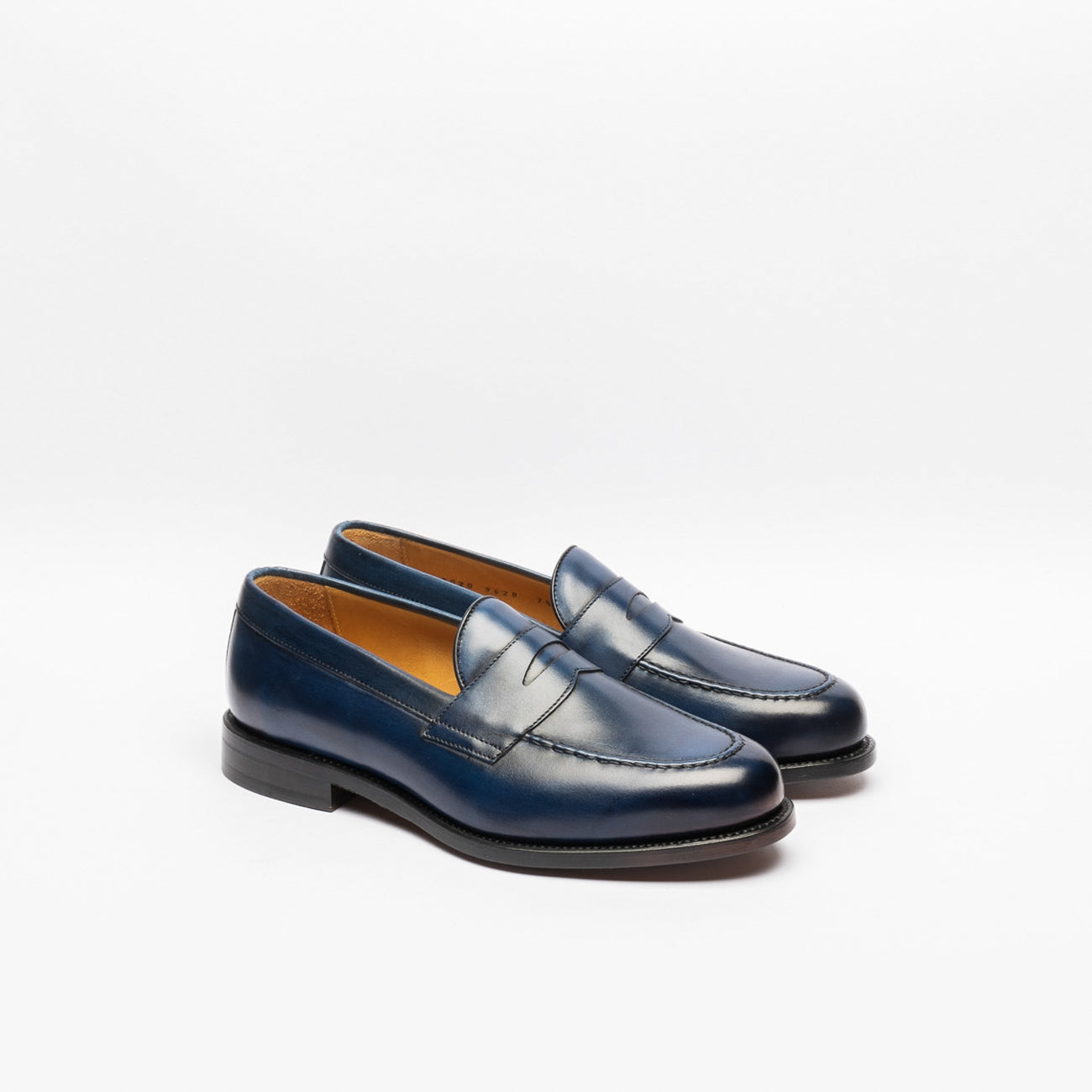 Mocassino Berwick 9628 in pelle blu con traversino