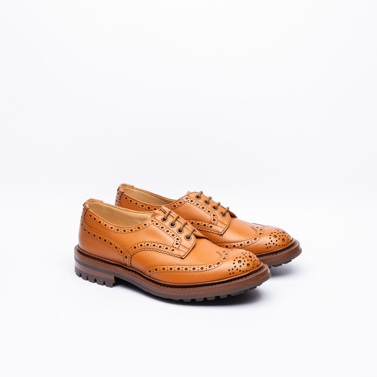Stringata derby Tricker's Bourton in pelle color cuoio (Suola commando)