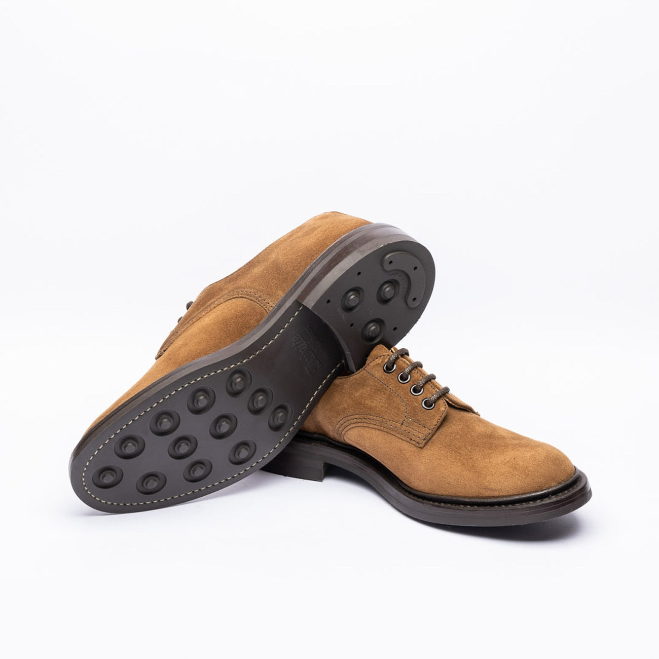 Stringata derby Tricker's Daniel in camoscio marrone (Cubana castorino suede)