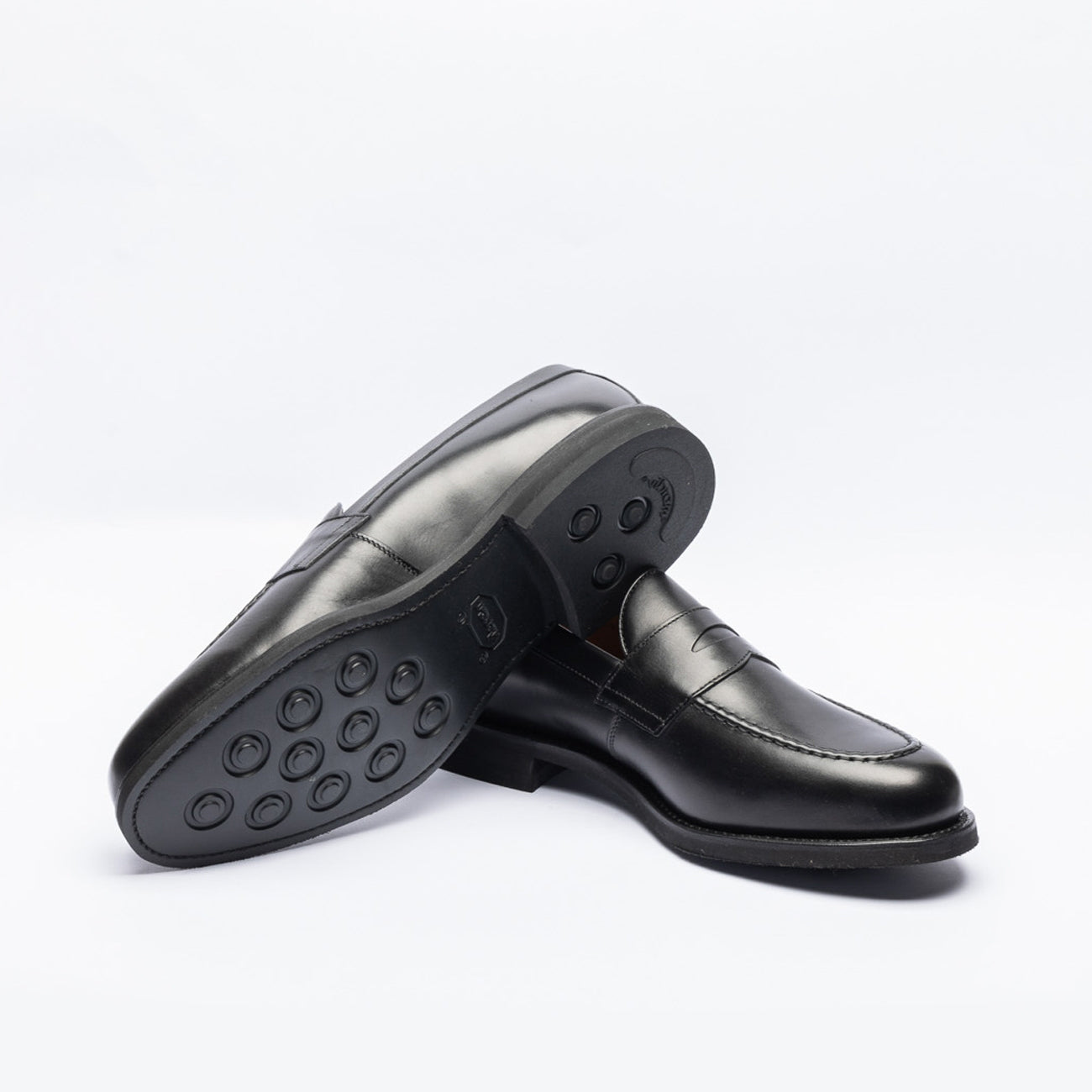 Mocassino con nappine Berwick 8491 in pelle nera