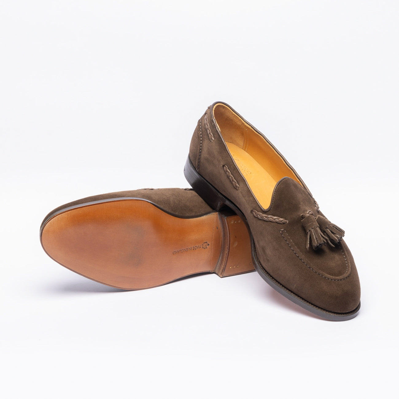 Mocassino Edward Green Belgravia in camoscio mocca con nappine