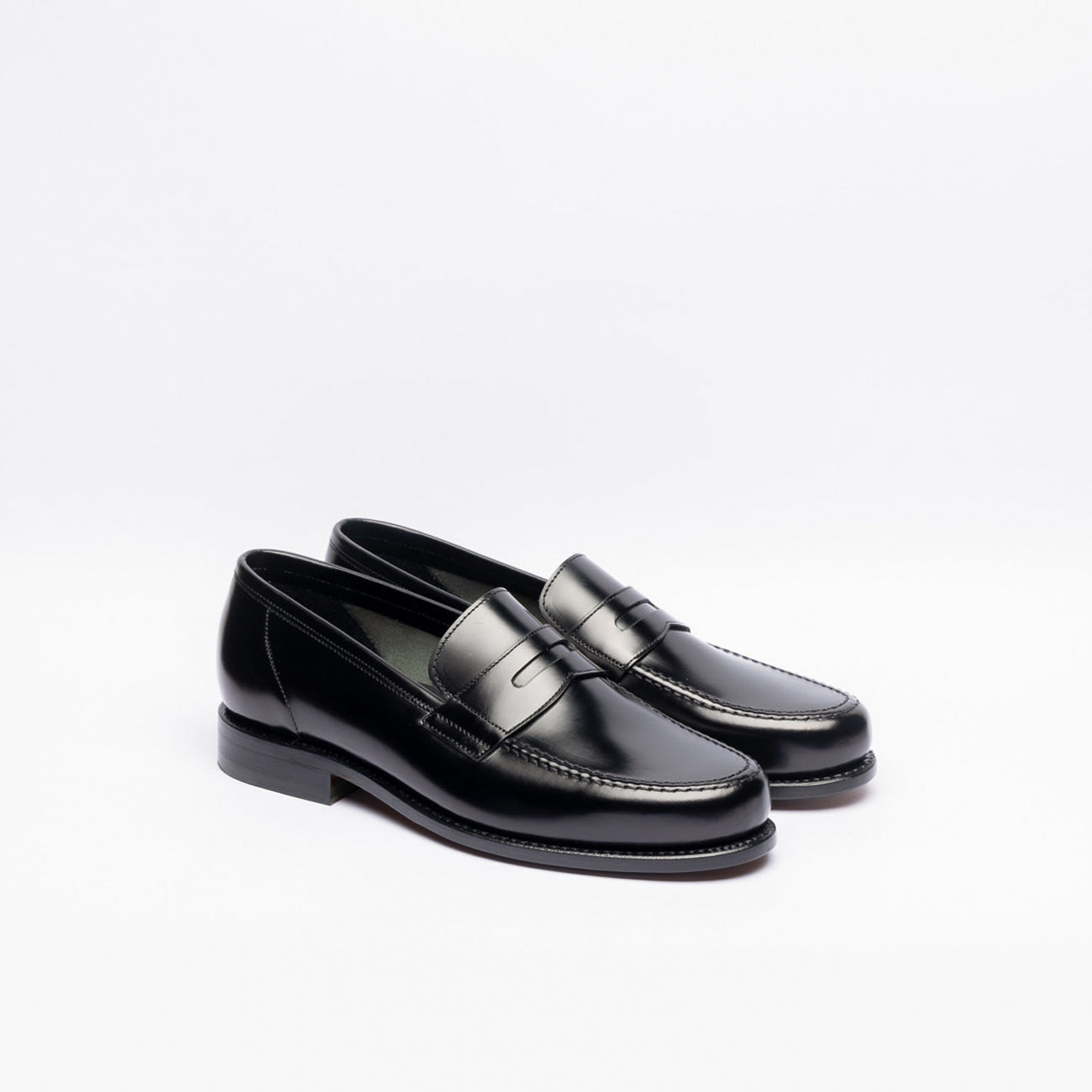 Berwick 5517 penny loafer moccasin in brushed black leather