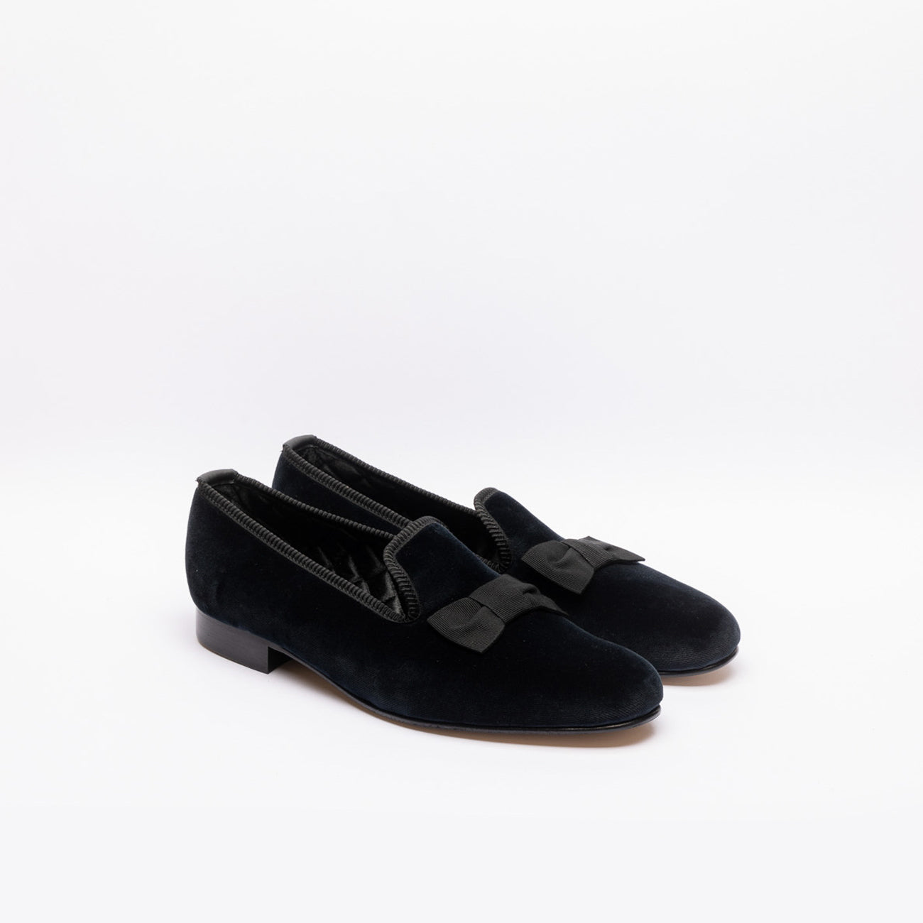 Mocassino slipper Bowhill & Elliott Fiocco in velluto nero