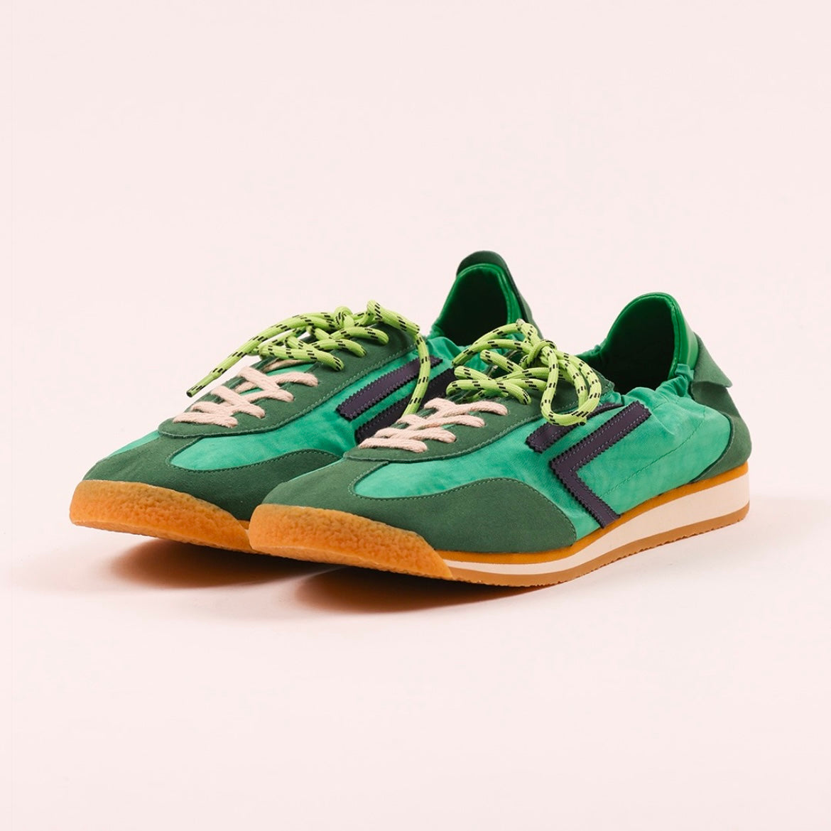 Sneaker eco-friendly Puraai Basil in tessuto verde