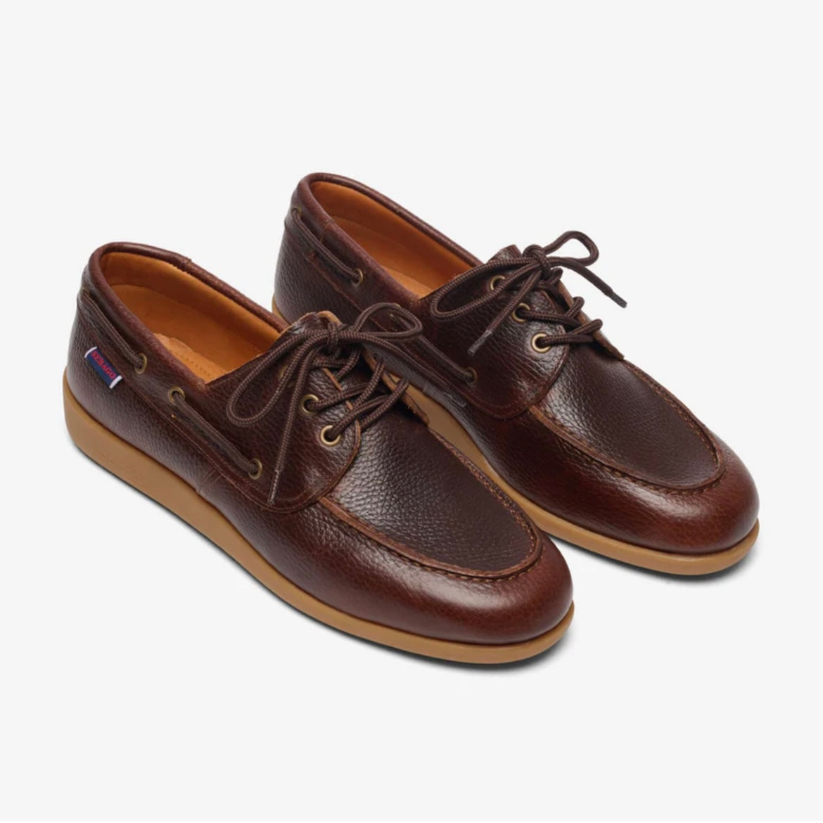 Stringata derby Sebago Gary Jobson in pelle martellata marrone