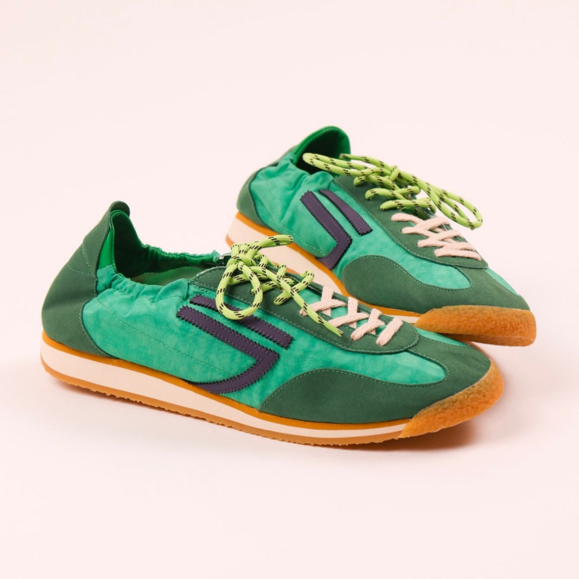 Sneaker eco-friendly Puraai Basil in tessuto verde