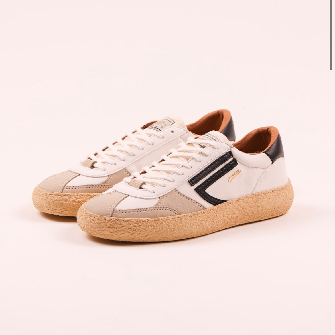 Sneaker eco-friendly Puraai Pitch in pelle bianca