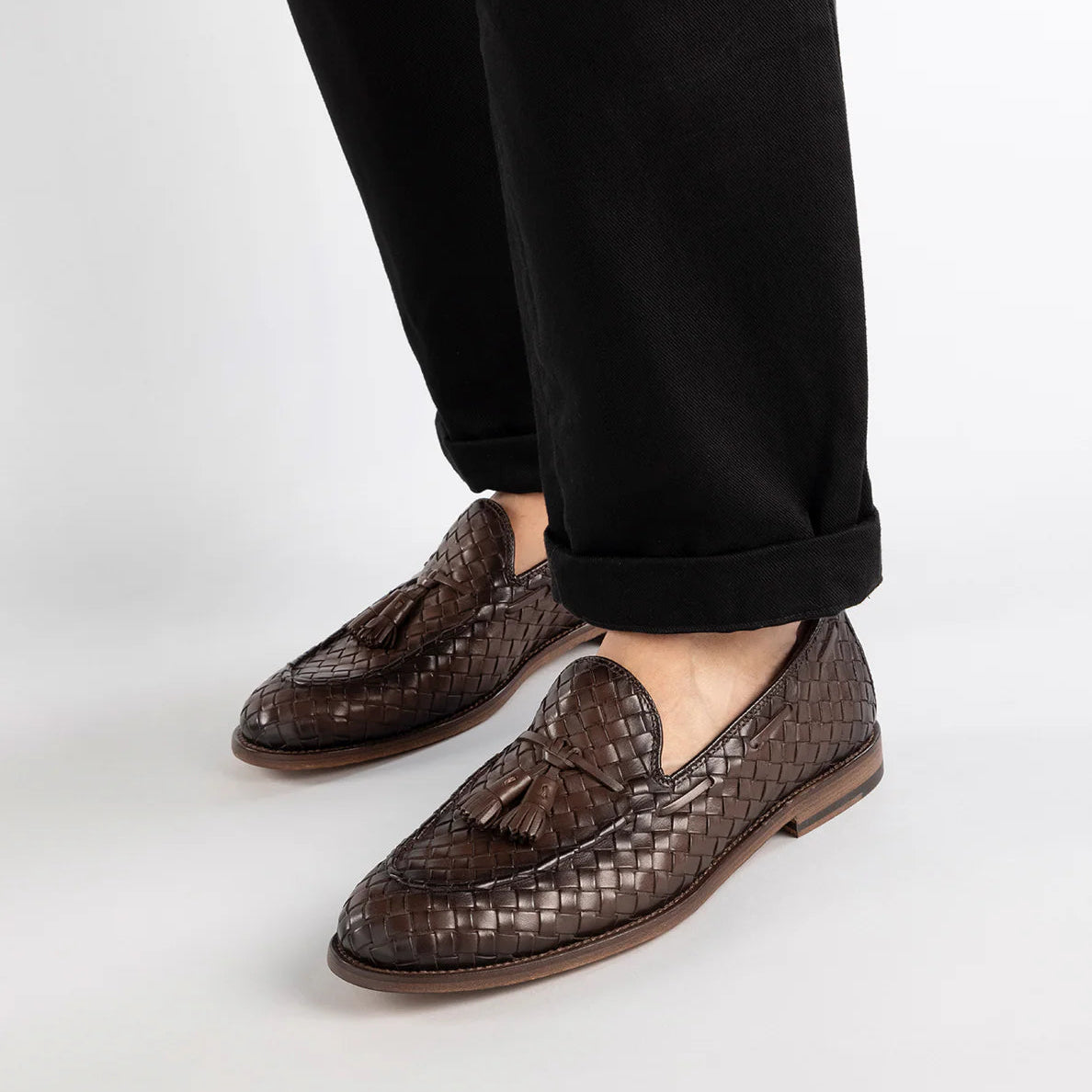 Mocassino con nappine Officine Creative Opera/004 in pelle marrone
