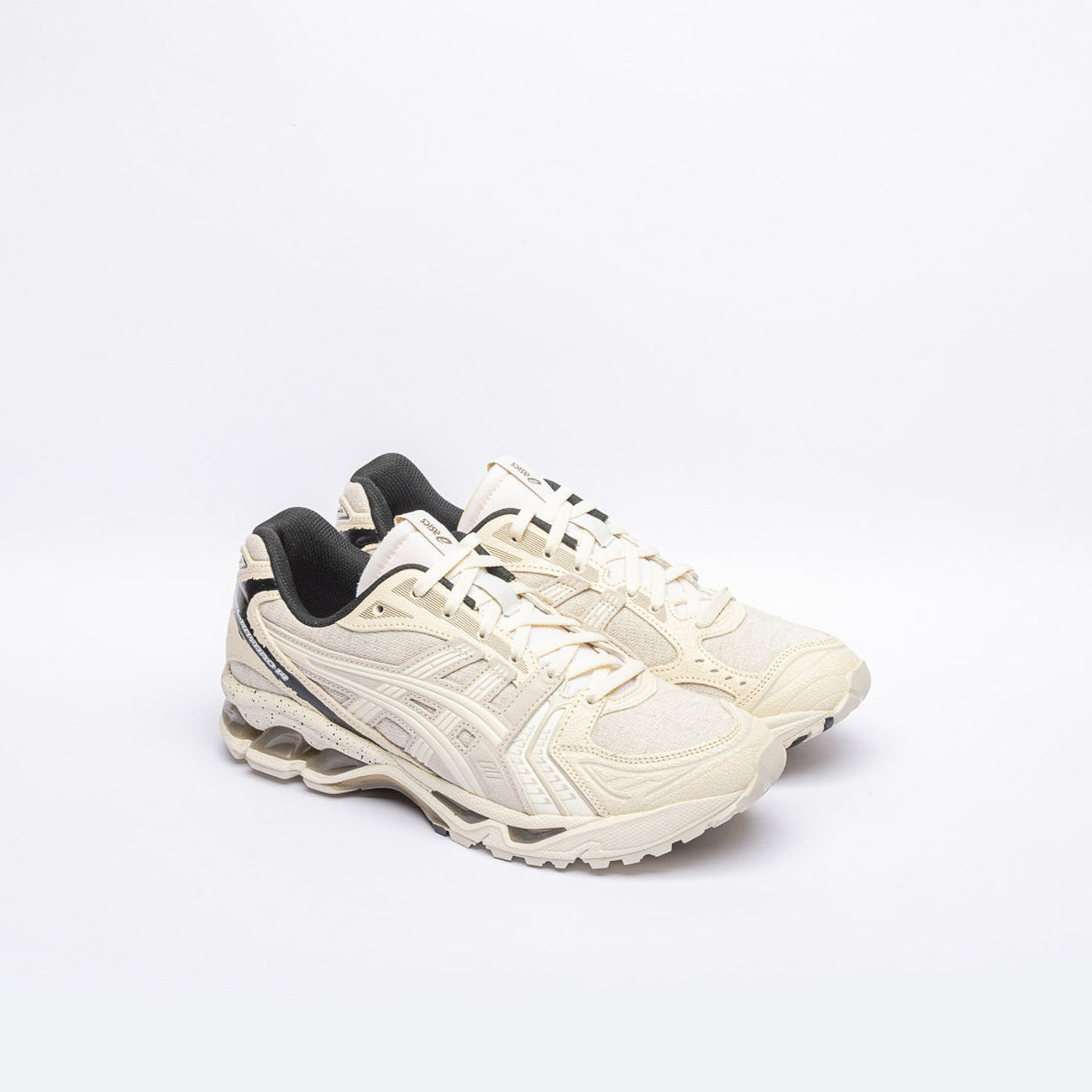 Sneaker running Asics Gel Kayano 14 in tessuto bianco e pelle crema