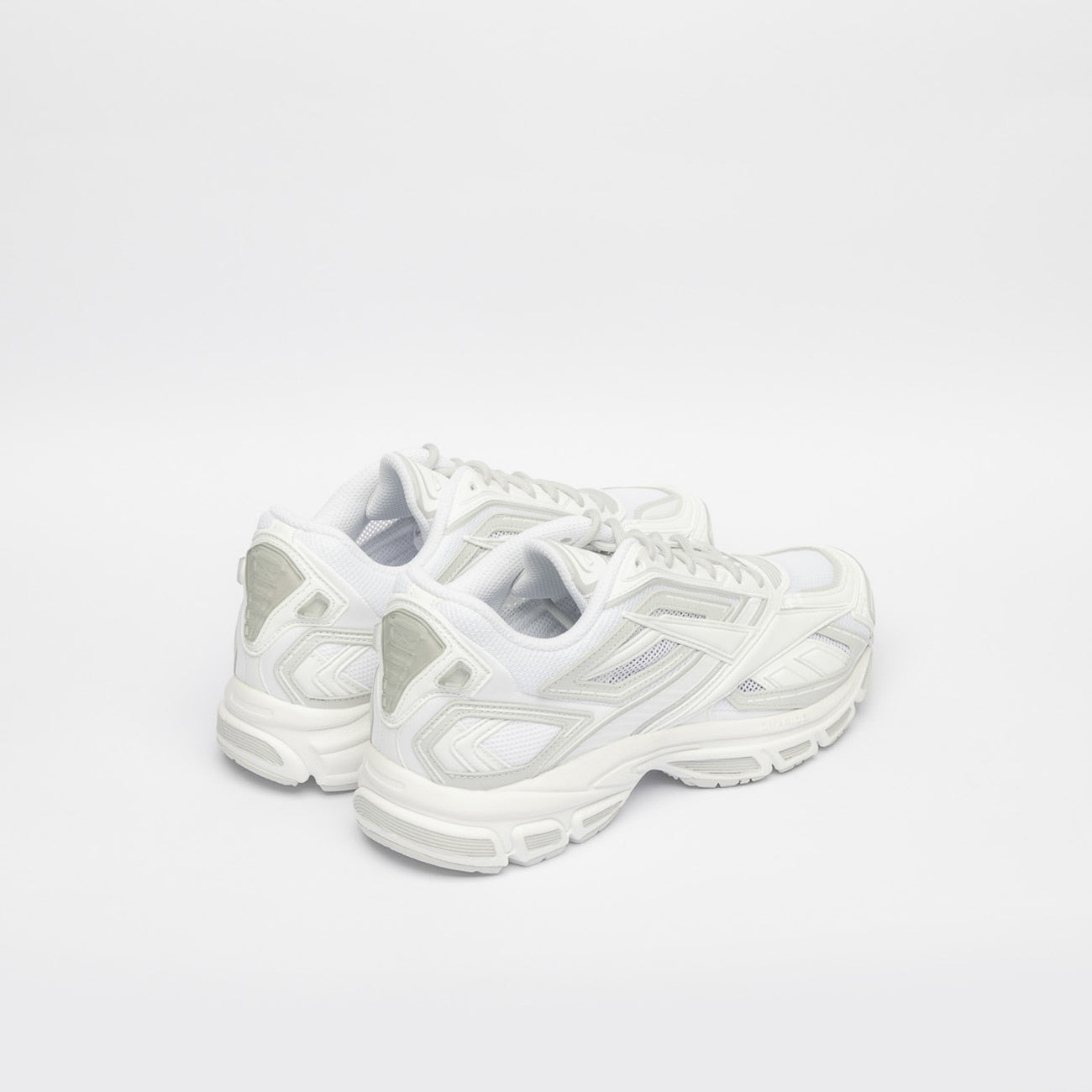 Sneaker sportstyle Reebok Premium Road Ultra in pelle e tessuto bianco