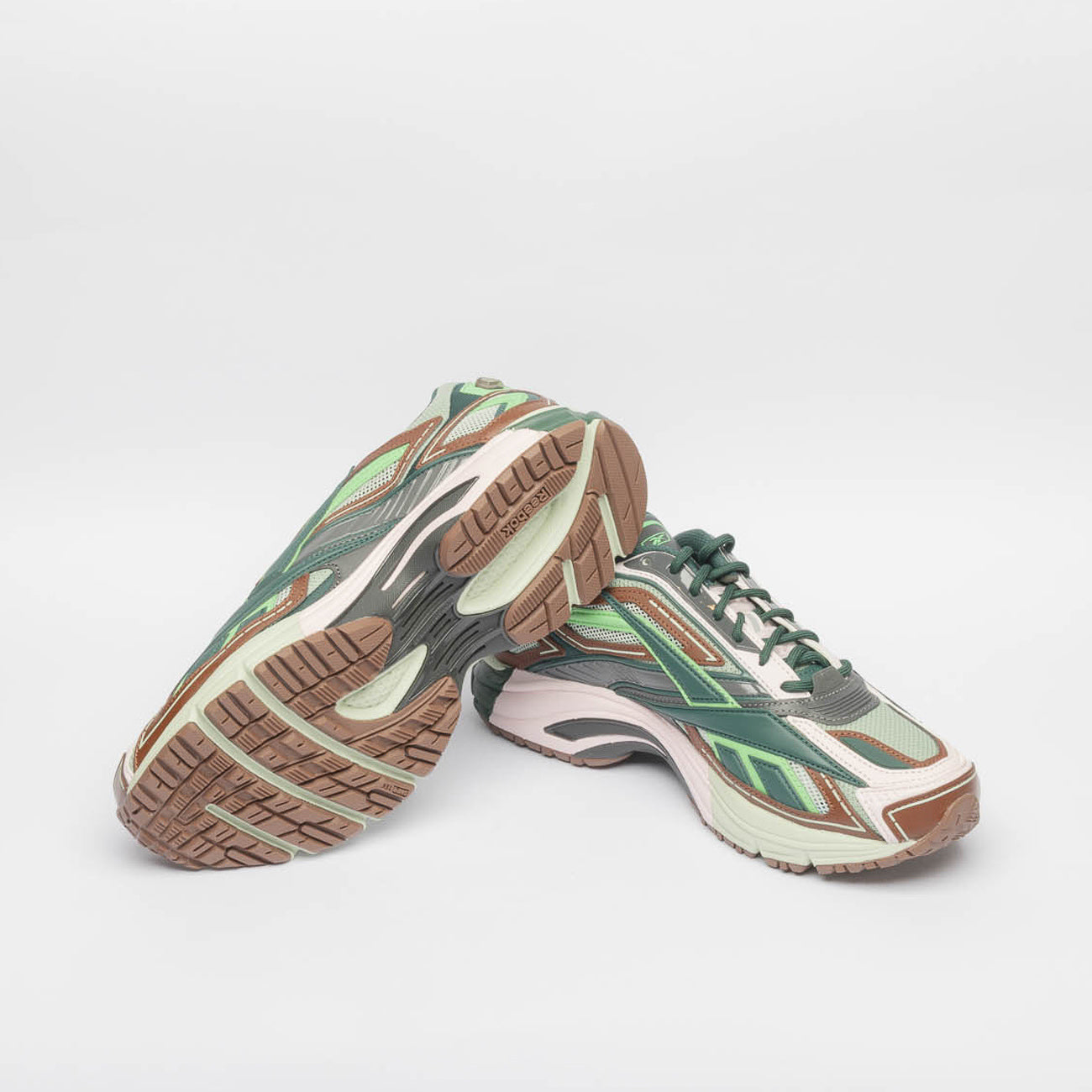 Sneaker sportstyle Reebok Premium Road Ultra in pelle e tessuto bordeaux, verde e rosa