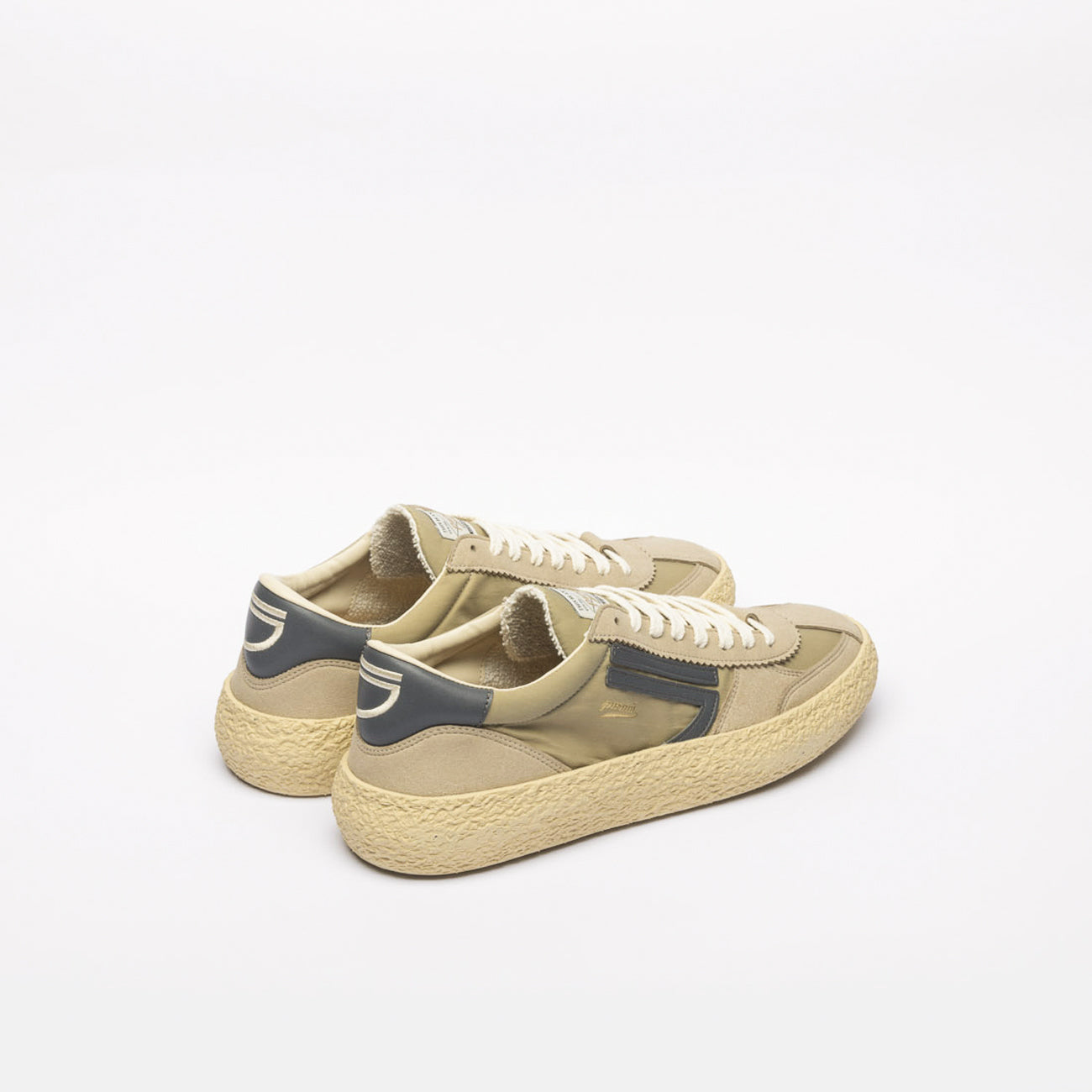 Sneaker eco-friendly Puraai Golden Beach in tessuto e camoscio beige
