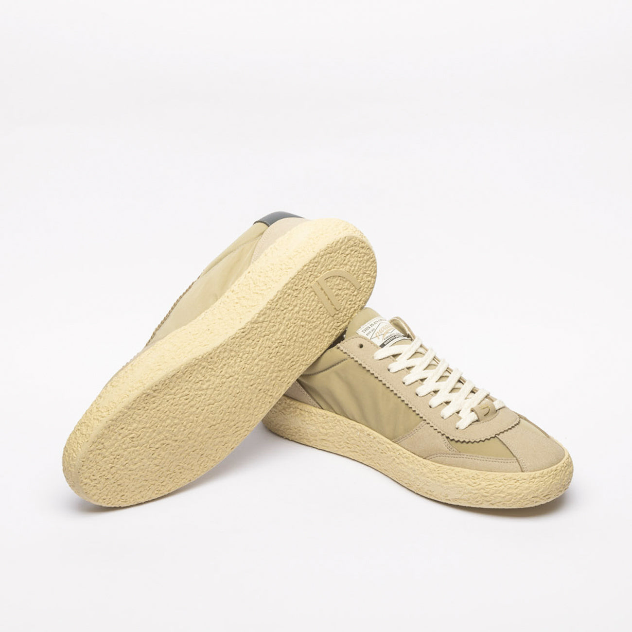 Sneaker eco-friendly Puraai Golden Beach in tessuto e camoscio beige