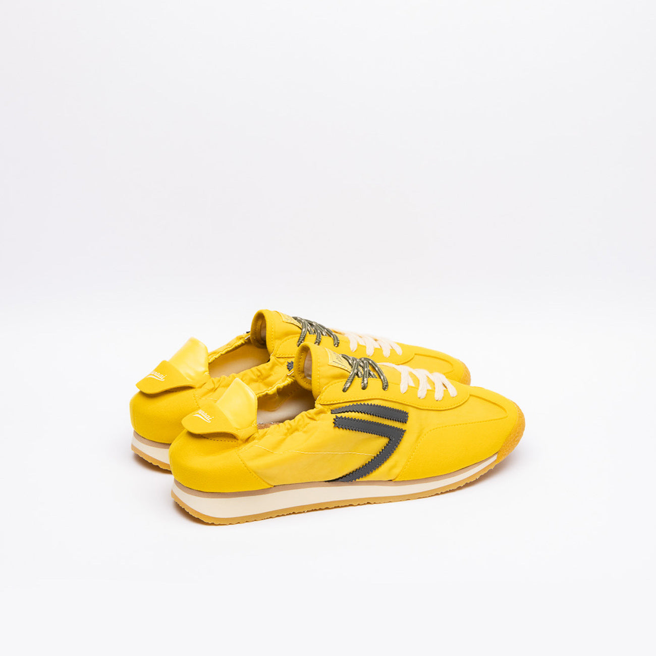 Puraai Basil eco-friendly sneaker in yellow fabric