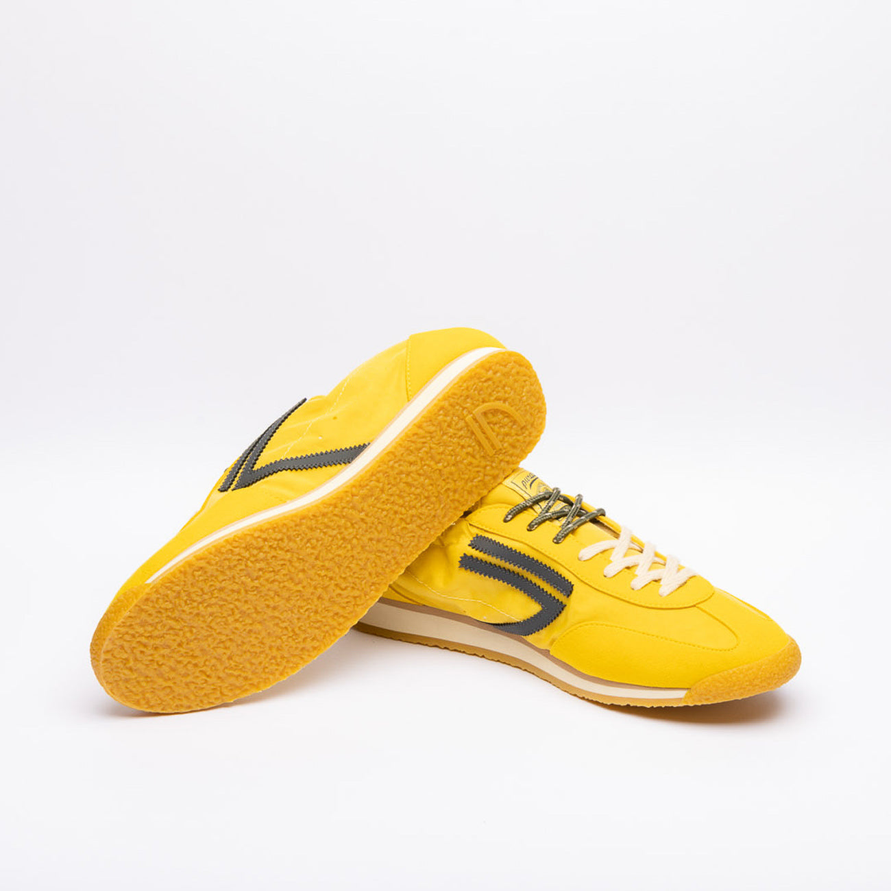 Puraai Basil eco-friendly sneaker in yellow fabric