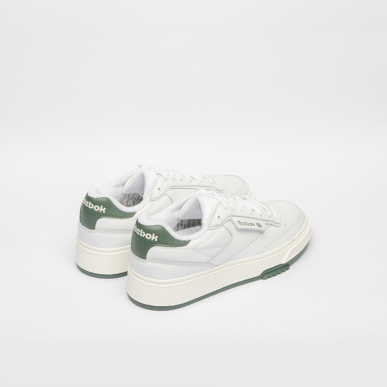 Sneaker Reebok Club C LTD in pelle bianca e logo verde