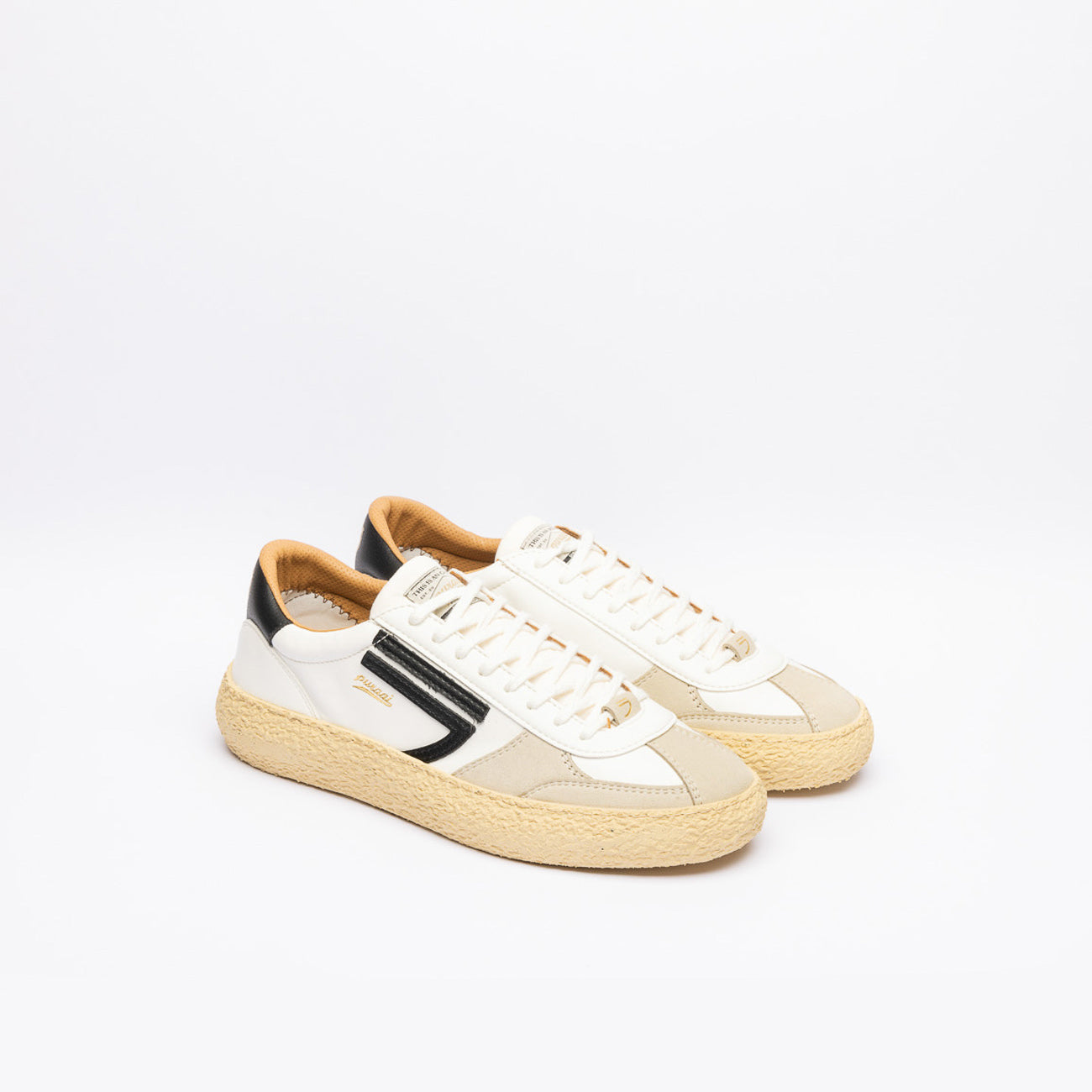 Sneaker eco-friendly Puraai Pitch in pelle bianca