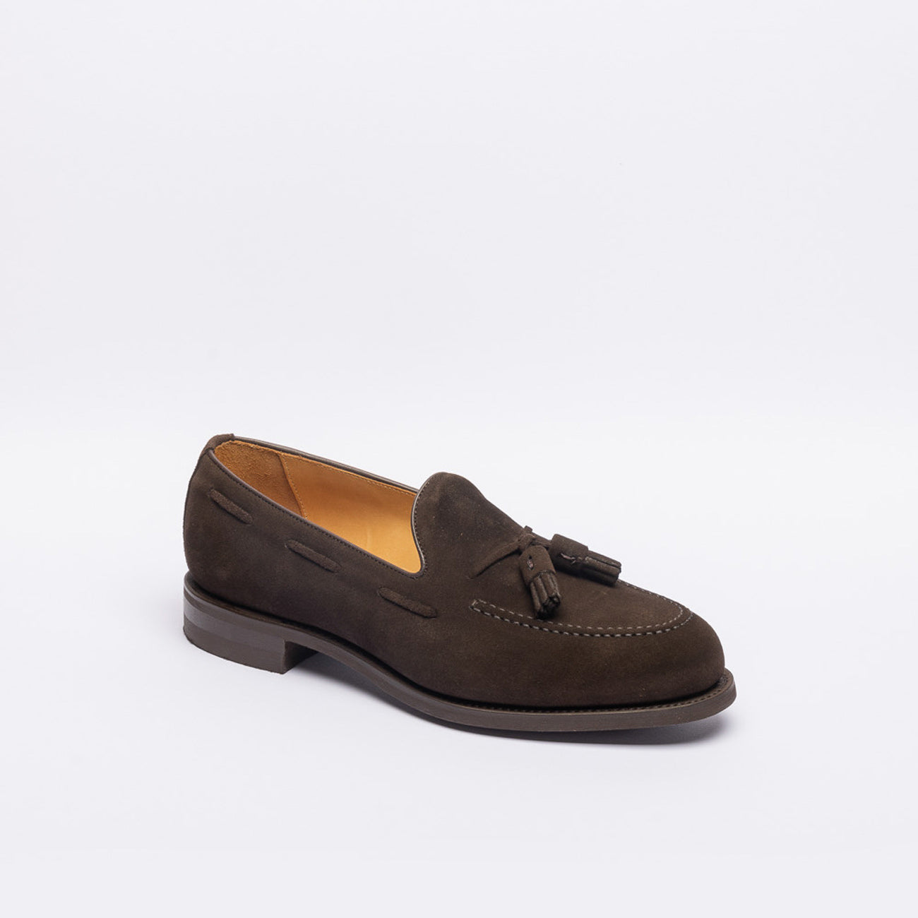 Mocassino con nappine Berwick 8491 in camoscio marrone (Suola Dainite)