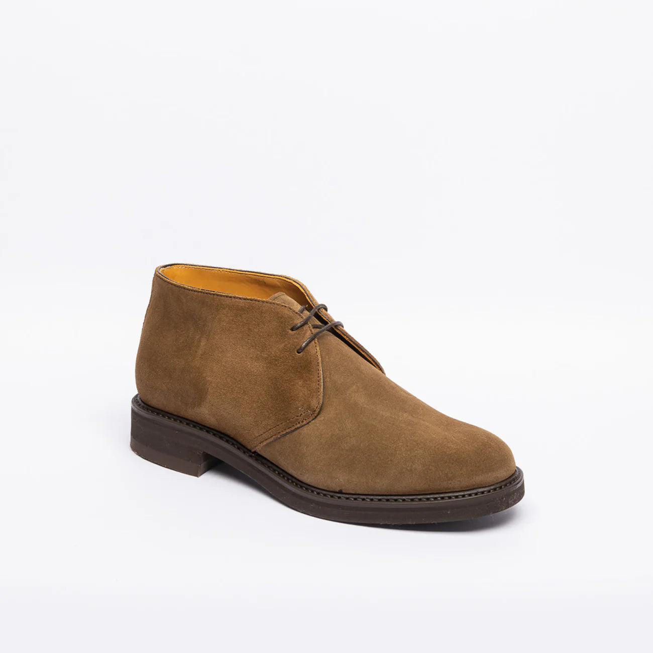 Berwick 635 light brown suede chukka boot