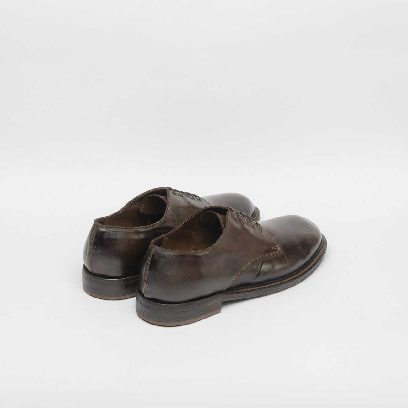 Stringata derby MOMA Word_U in pelle marrone