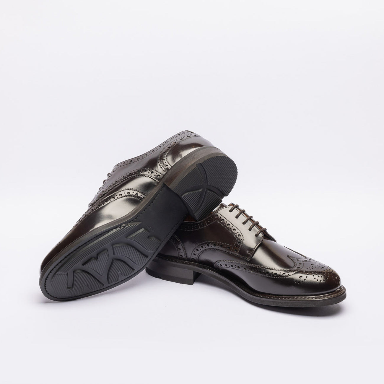Stringata derby Berwick 5544 in pelle spazzolata marrone (Suola gomma)