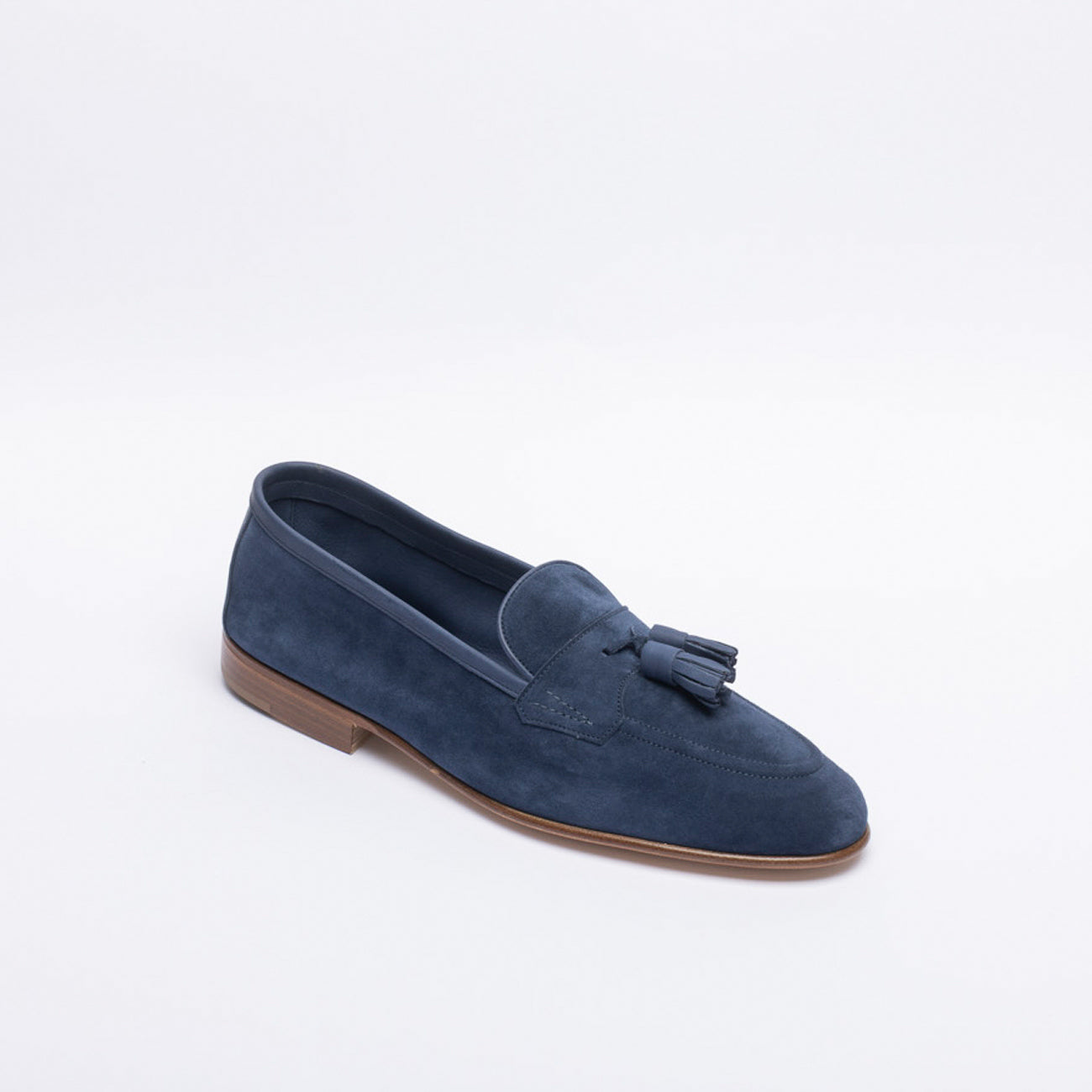 Mocassino con nappine Edward Green Portland in camoscio blu