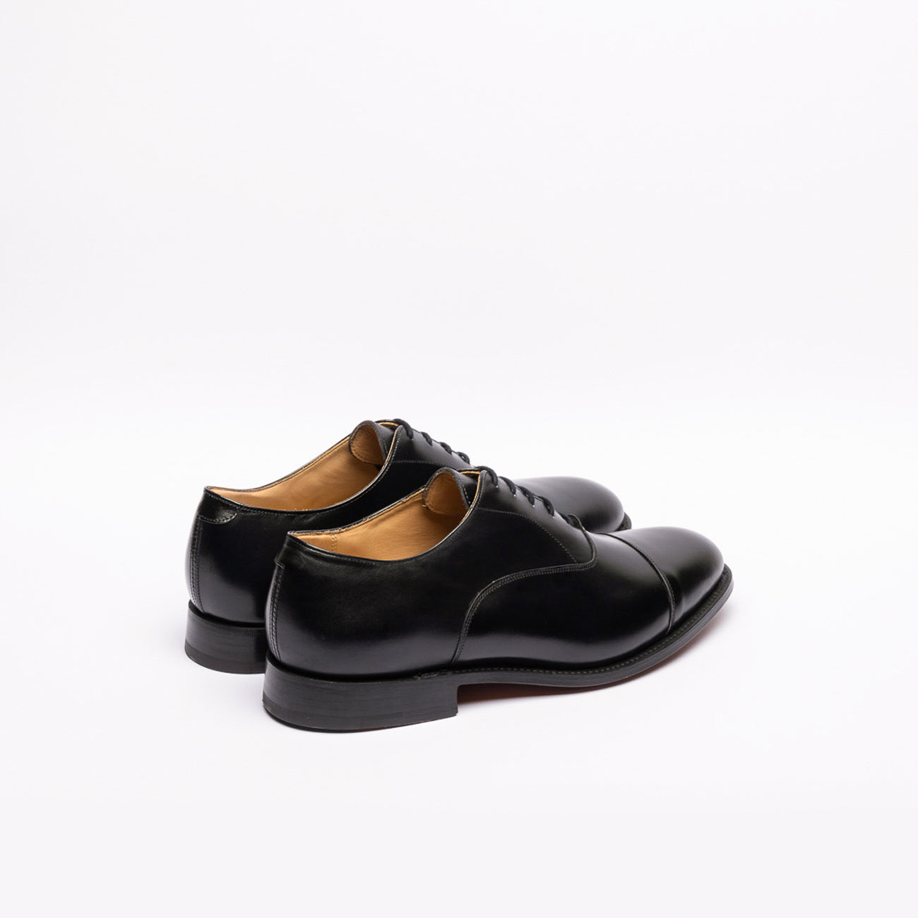 Stringata oxford Tricker's Boxgrove in pelle nera